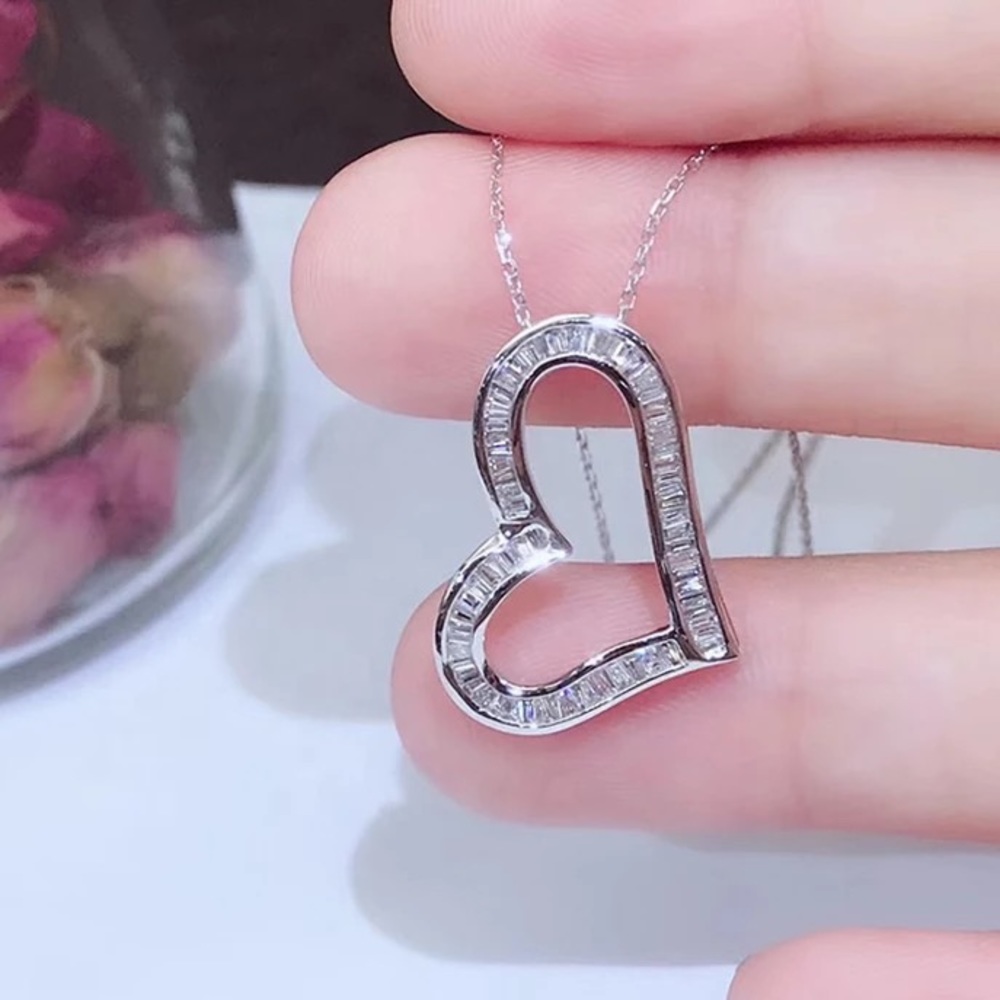 New Women’s 925 Silver Heart Pendant Diamond Necklace - Picture 2 of 4